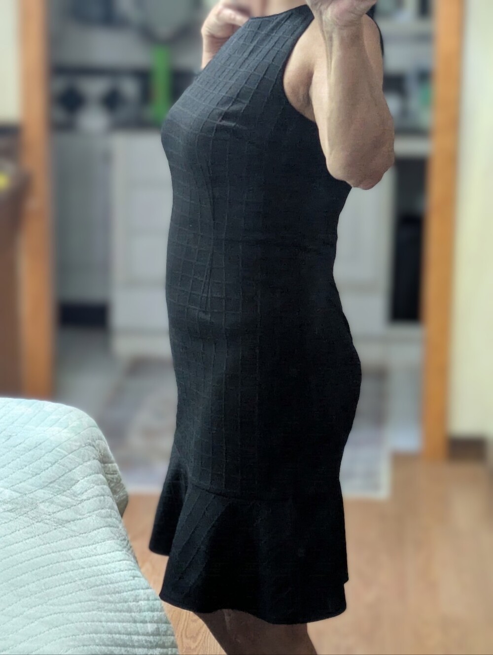 Enfocus Studio Elegant Black Textured Sleeveless Dress. Like New. Size 8.
